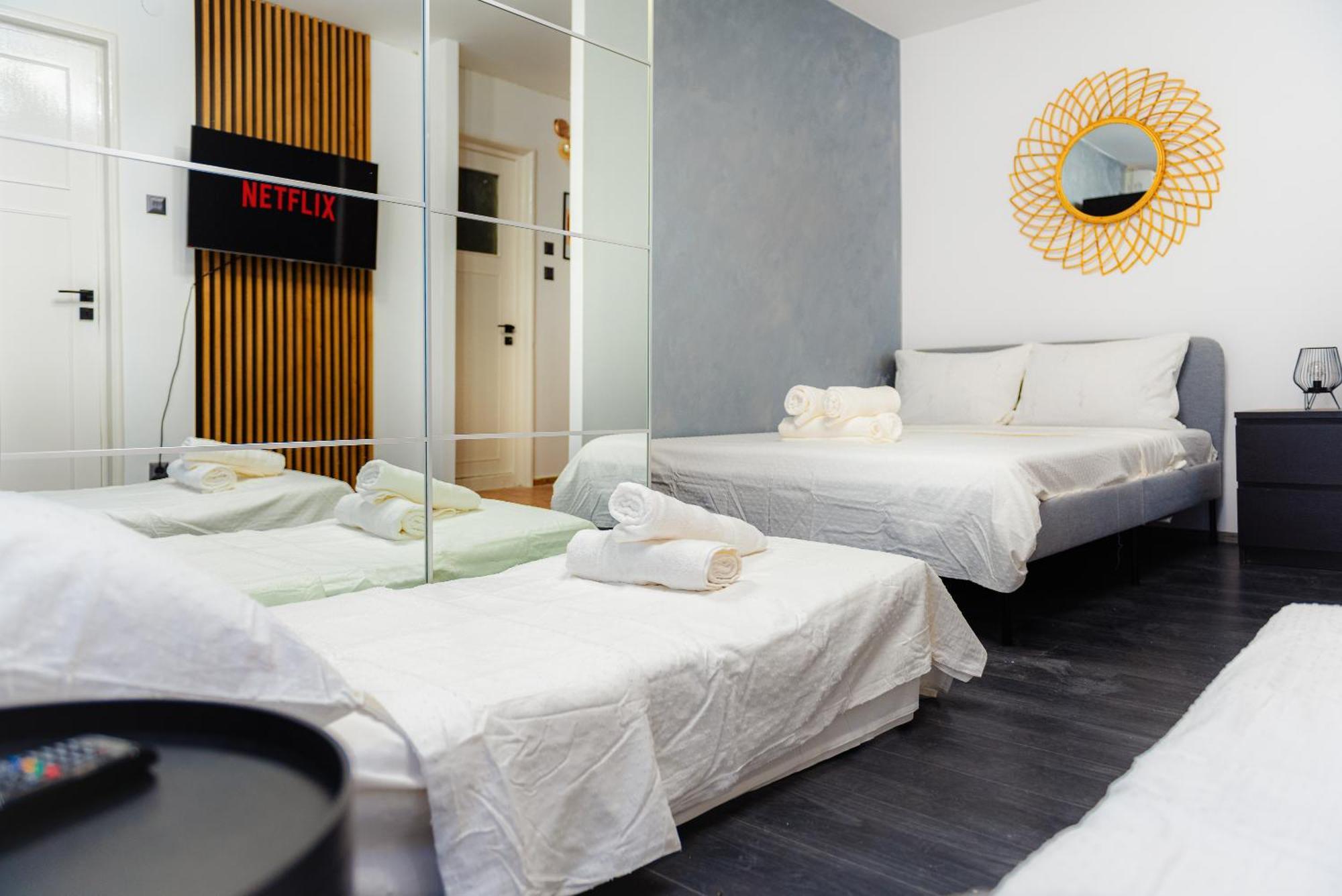 Central Modern Apartment - Victory Square Near Government Building Букурещ Екстериор снимка